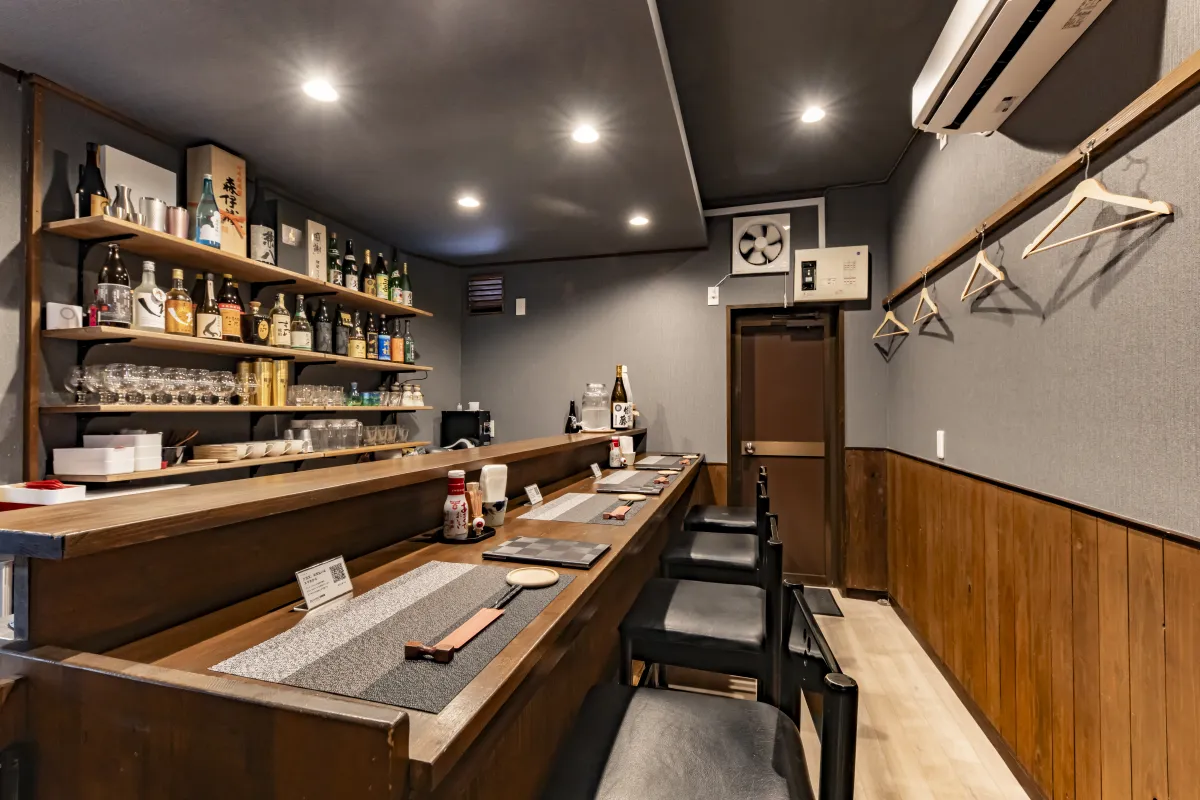 隠れ家おのや店舗内観01