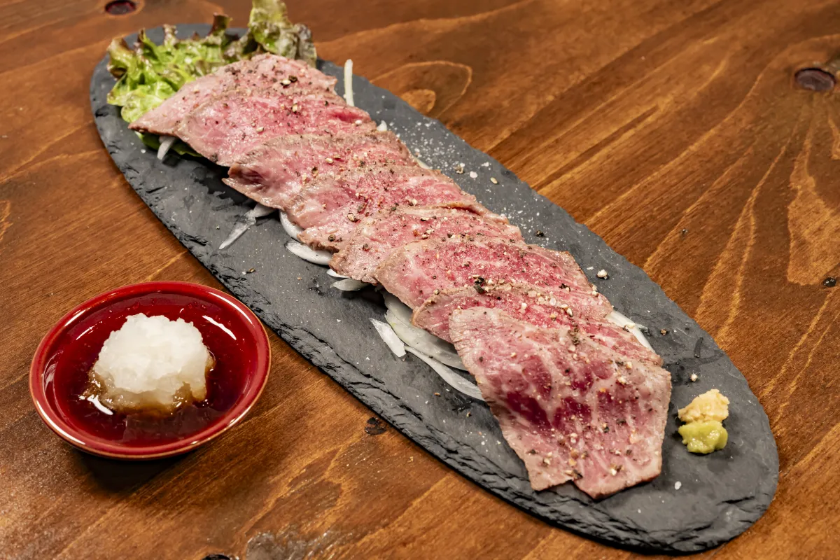 ひと皿と一杯に、心を込めて