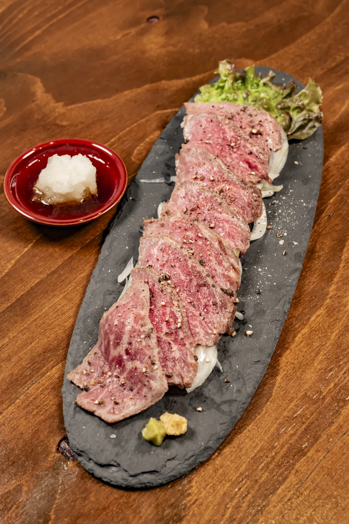 隠れ家おのや ろーすとびーふ